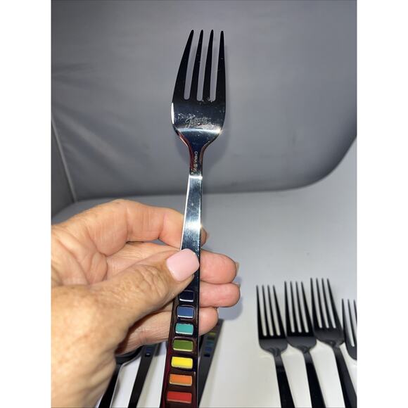 Retired Fiesta Celebration 20-Piece Flatware Set, Service For 4 - Picture 8 of 8